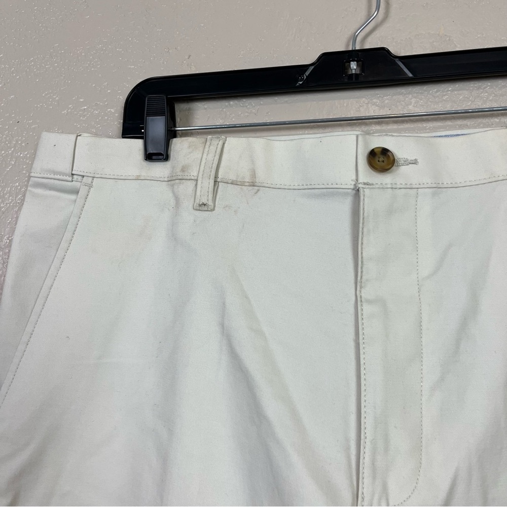 CROFT & BARROW SHORTS men khaki beige flat front Sz40 the shorts are dirty - Picture 7 of 11